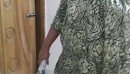 While sweeping room Pakistani hotel maid a guest seduced by her big ass & big tits then fucked her ass & cum in pussy