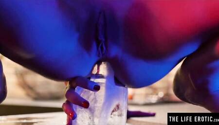 Delightful Horny Blonde's kink clip