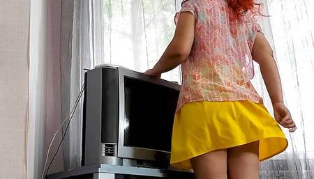 The stepmom has stretched anal for many years, but she still gives everyone her ass