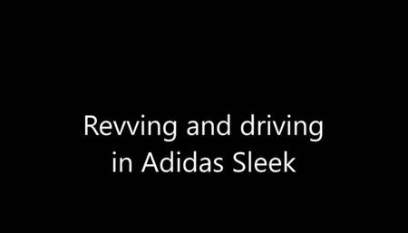 Model Ina Revving und Driving Ford Fiesta ST in Adidas Sleek Sneaker