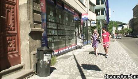 Granny Bet - old grandma clip