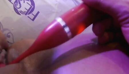 Watch 3 cams of lots of orgasms and lots of squirting