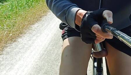 Cycling with ball stretcher