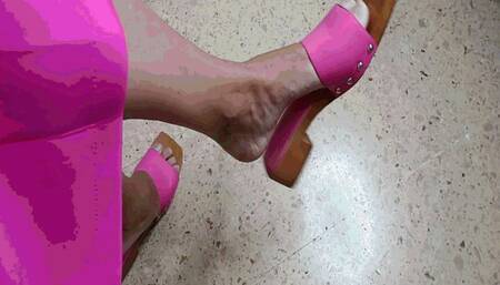 Dangling in pink flip flops WMV(1920*1080)HD