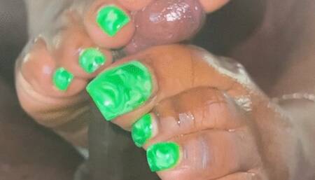 SLOW MOTION GREEN SWIRL PEDI FOOTJOB BY GODDESSMONAY