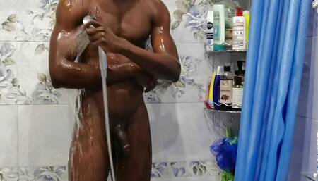 STEPMOM SUCKS DICK IN THE SHOWER