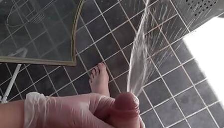 Piss spray and cum