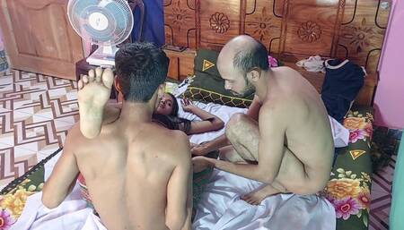 Amateur Threesome in a Hot Cumshot Action Part 1