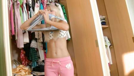 Bonny Tiny Teen and Valeria Ivanchenkova - blonde smut - Box Of Porn