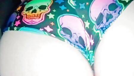 I Showed My Big Ass Tight Pussy and Anal to Taxi Driver in an Amateur Video