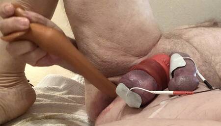 20 inch dildo in my ass pushing cum from my prostate. Hands free estim orgasm.