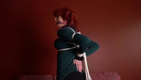 3030 Amber in Tied and Untied