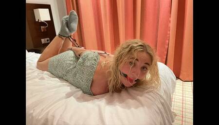 ZoeyZiptie Ziptied and Ballgagged wmv