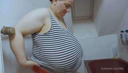 Sunniva Lind - bath time #55