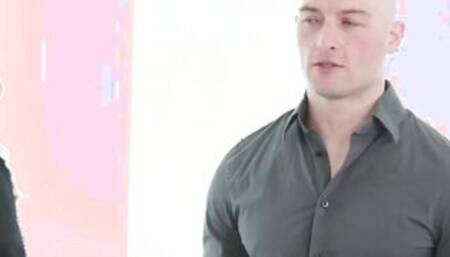 NuruMassage Rookie Masseuse Emma Hix Tries Three-Way Strokes With Cum-Swapping