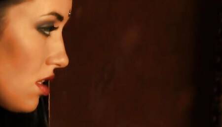 Beautiful Girl Is Prettiest When Naked