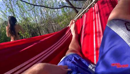 Secretly Masturbating a Dick on His Neighbor's Sexy Brunette Ass