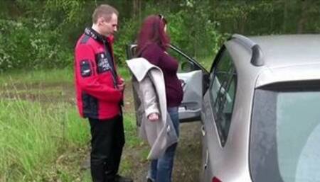 HOUSEWIFE TO FUCK IN DOGGING