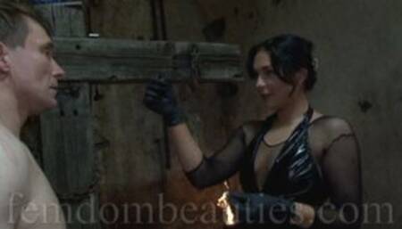 ANNA CONDA - NEEDLE VICTIM - PART 1