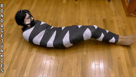 Bella Luxx vs Form Over Function (Struggling) #4K