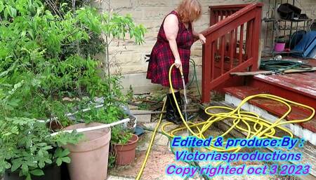 Sexy Walk in the Garden and Clean up Mess