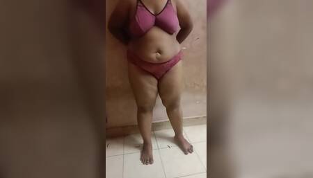 Tamil Anti with Old Lover in Large Slowly Flaunts Her Femininity