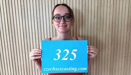 Beautiful dick-riding session with a hot young angel Emejota