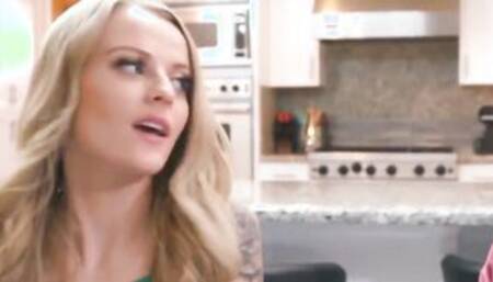 dee williams cant resist paris whites wet pussy