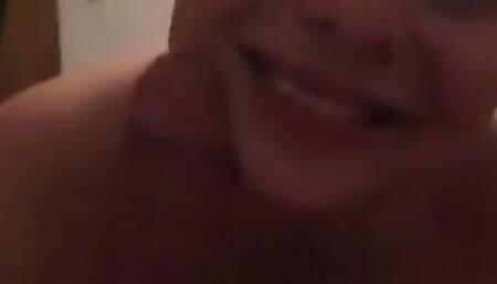 Romanca cunoscuta pe tinder suge pula