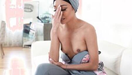 Arab Jade Kimiko has a perfect amazing body