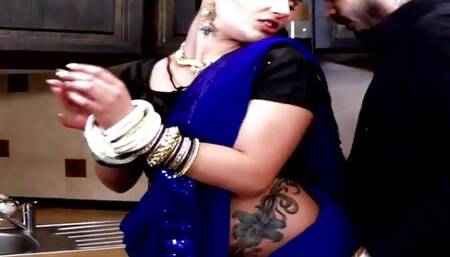 Mamta Kulkarni & Akshay Kumar in Sex Scene