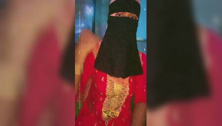 Girl Boobs in Salwar Kamiz