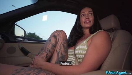 Fetching Hayley Vernon's curvy trailer