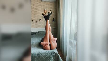 Gentle erotic dance for you ????
