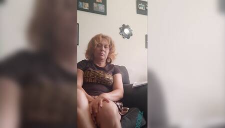 Enjoying Some Music While Doing Wrinkle Soles Enjoy