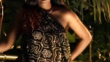 Indian Lady Revealing Her Beauty