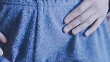 Have you masturbated with a table in your life? I just did it and it feels very delicious, I am excited and very wet