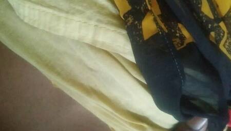 Amazing Sex with Indian Hot Bhabhi at Home!
