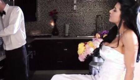 Regalo de Bodas Anticipado para Romi Movie With Romi Rain, Danny D - Brazzers Official