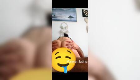 TENIA GANAS DE SENTARME ARRIBA DE ALGO DURO POR LA COLITA!!????????❤️