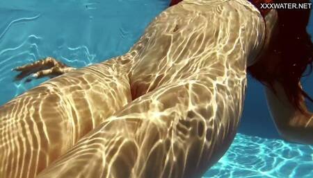 Inveigling Yenifer Chacon - public teen trailer - Underwater Show