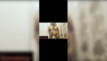 Sexy Indian Sonu Hot Play
