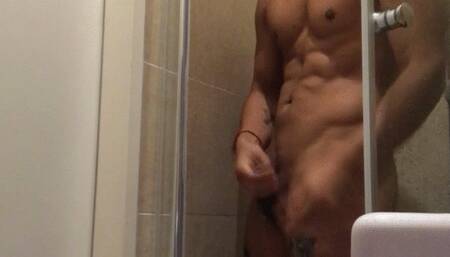 Lucazfox hot cumshot while showering