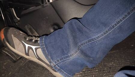 Driving in barefoot Merrell sneakers