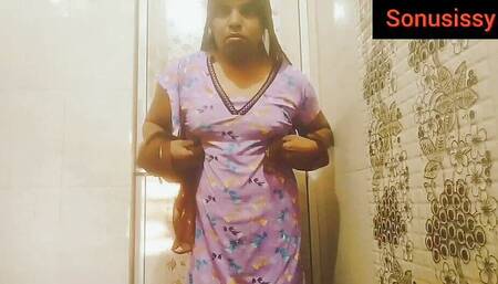 Indian Femboy Sonusissy in Gown