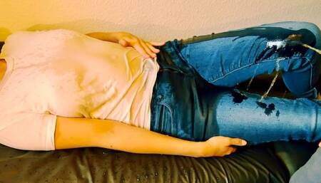 See him soaking her sexy jeans, shirt and white socks fully in pee (artwork without audio)