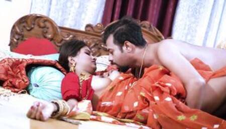 Real Newly Married Desi Indian Couple Honeymoon Sex