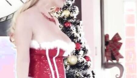 Blonde in a corset and stockings spreads her legs for love and tenderness - Savannah