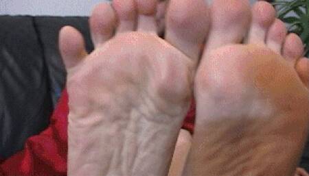 Worship my feet now - 1080 WMV