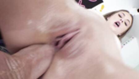 TRUE ANAL Kyler Quinn's gaping good time